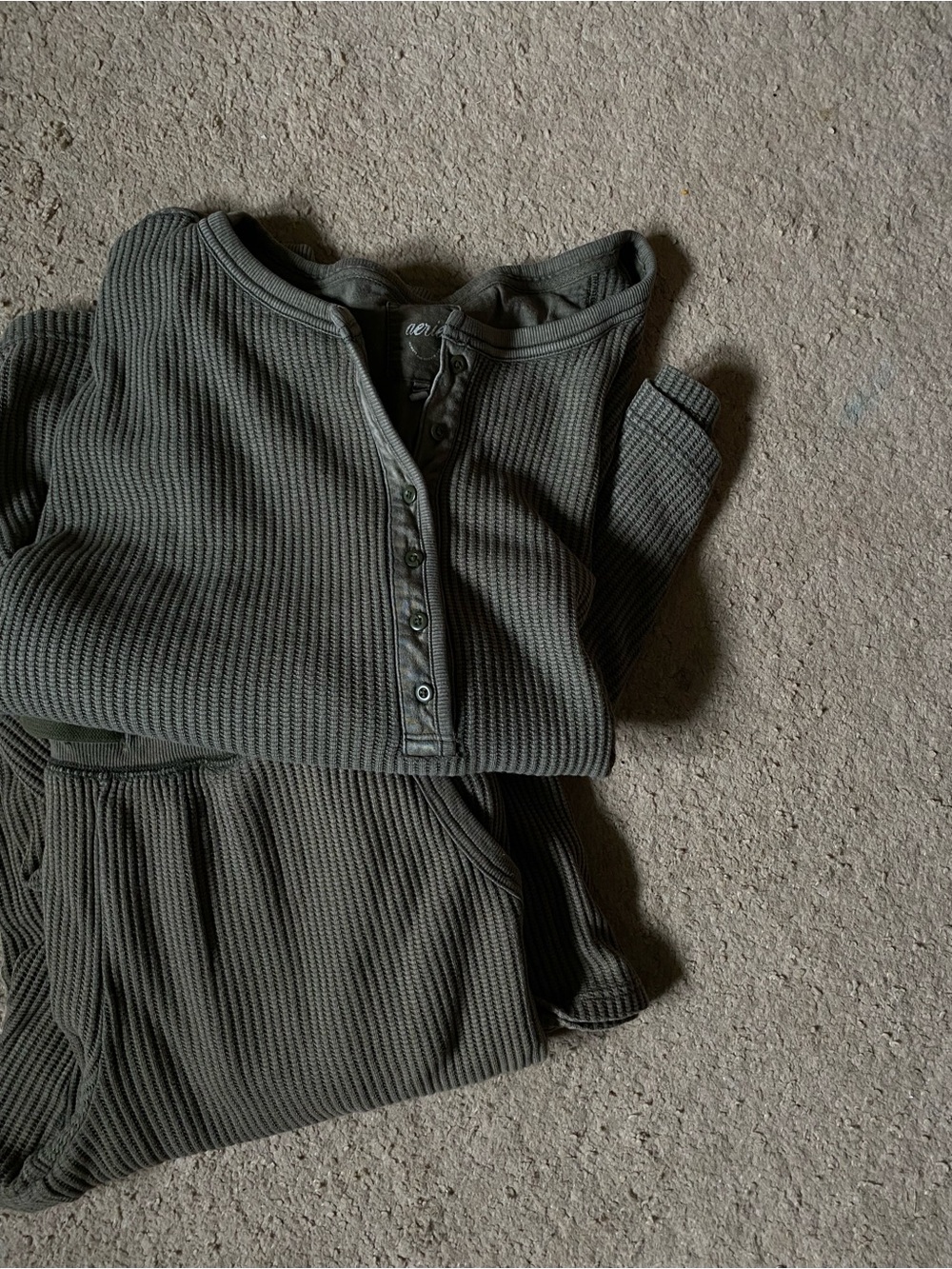 Olive Ribbed Wide-Leg Pants and Henley lounge set - Picture 6 of 6